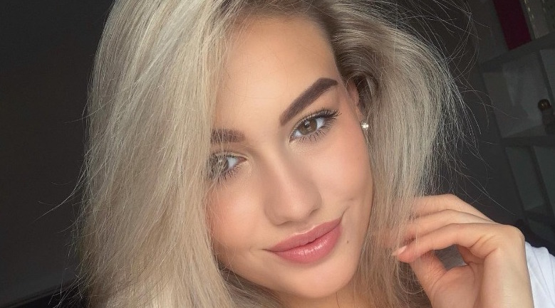 Finalistka České Miss Štroffeková jede: Na nedostatek práce si opravdu nemůže stěžovat