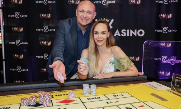 Zpívající ajťák Jana Fabiánová září po boku finalistů Muže roku