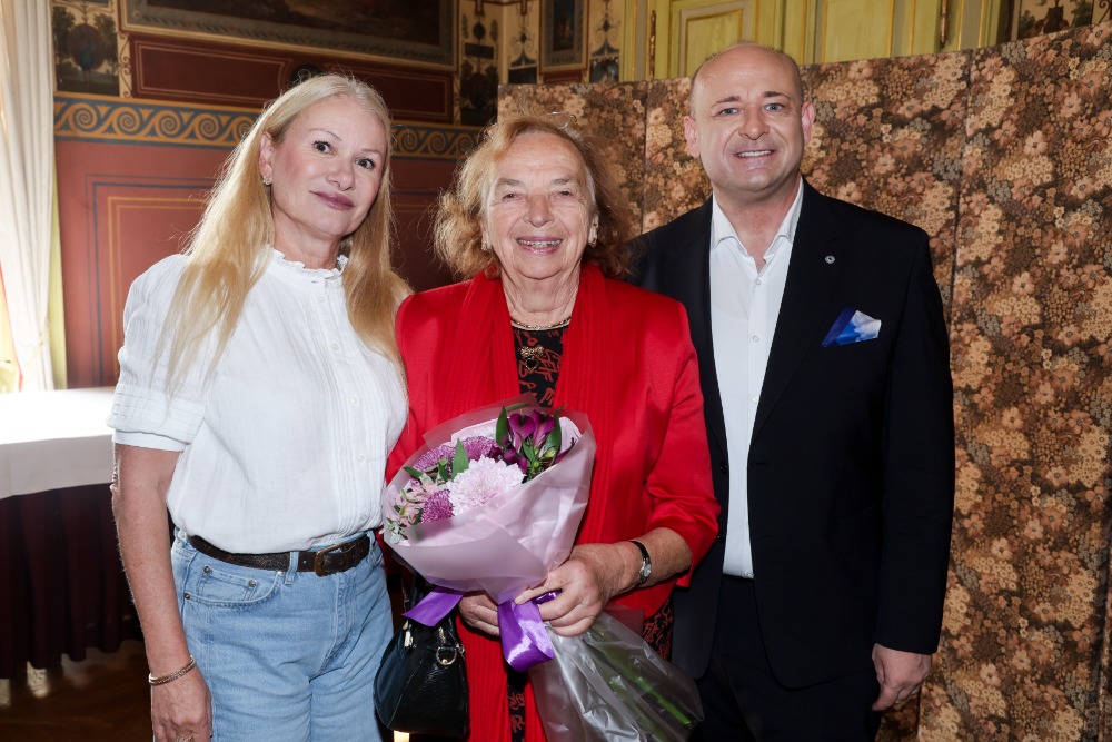 Livia Klausová, Vilma Cibulková, Zuzana Bubílková a další hosté. Slavnostní předání první ceny Anděl mezi zdravotníky