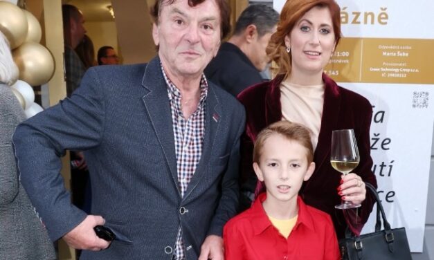 Pavel Trávníček slaví 75 a dobíjí energii v nových lázních v centru Prahy